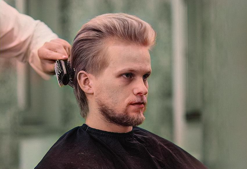 Haare Kämmen Herrenfriseur und Barber in Erding